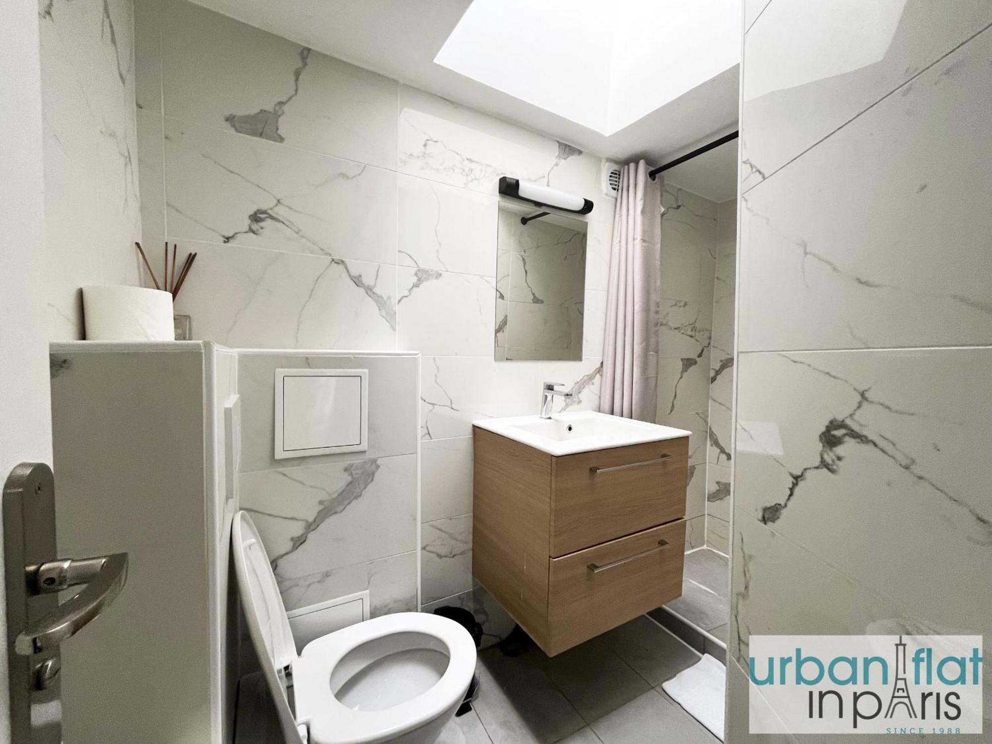 Urban Flat 150 - Pretty Flat In Center Of Apartment